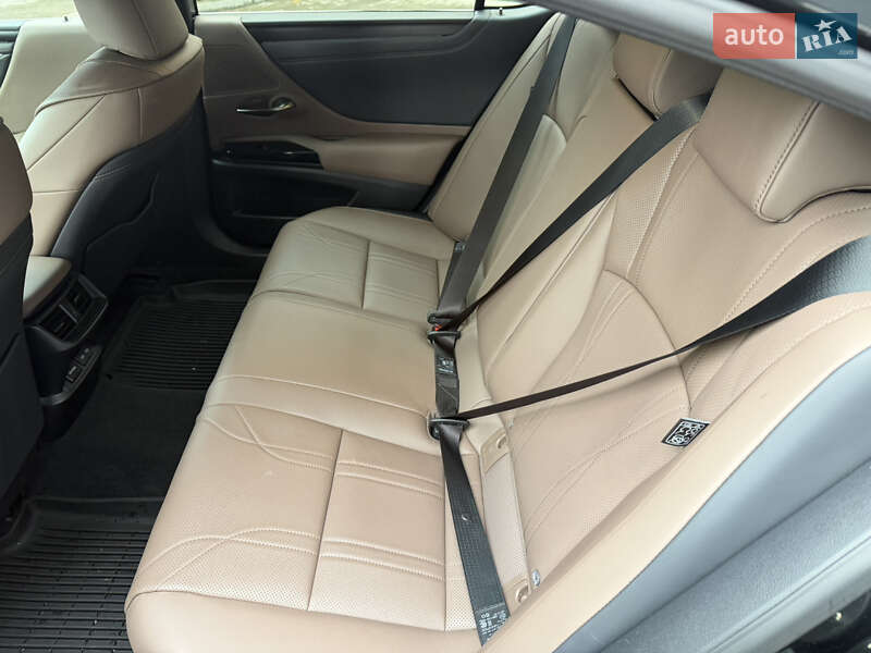 Седан Lexus ES 2024 в Самборі фото 13 Седан Lexus ES 2024 в Самборі