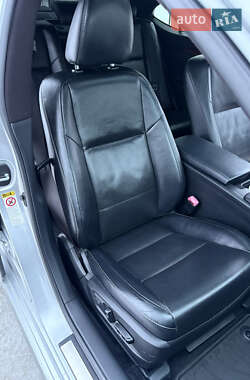 Седан Lexus ES 2014 в Киеве