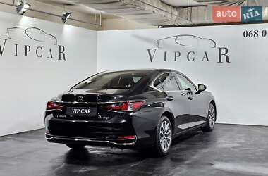 Седан Lexus ES 2022 в Киеве