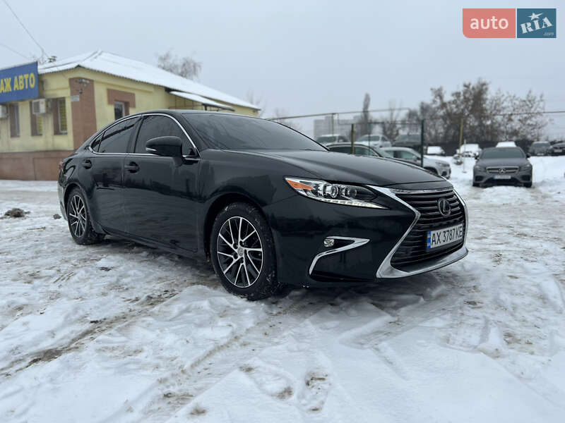 Lexus ES 2018