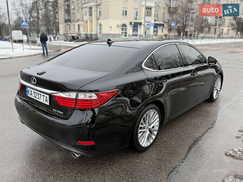 Седан Lexus ES 2012 в Києві