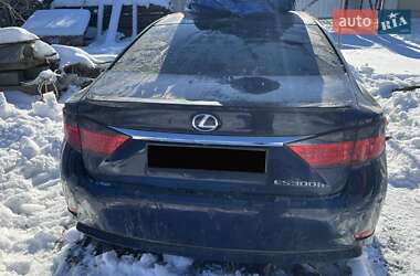 Седан Lexus ES 2014 в Киеве