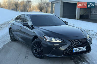 Седан Lexus ES 2021 в Киеве