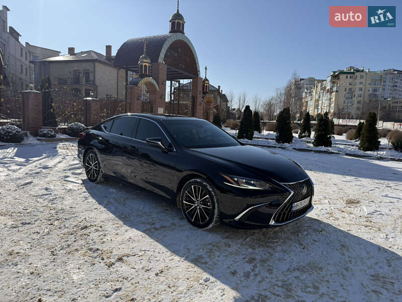 Седан Lexus ES 2024 в Одессе