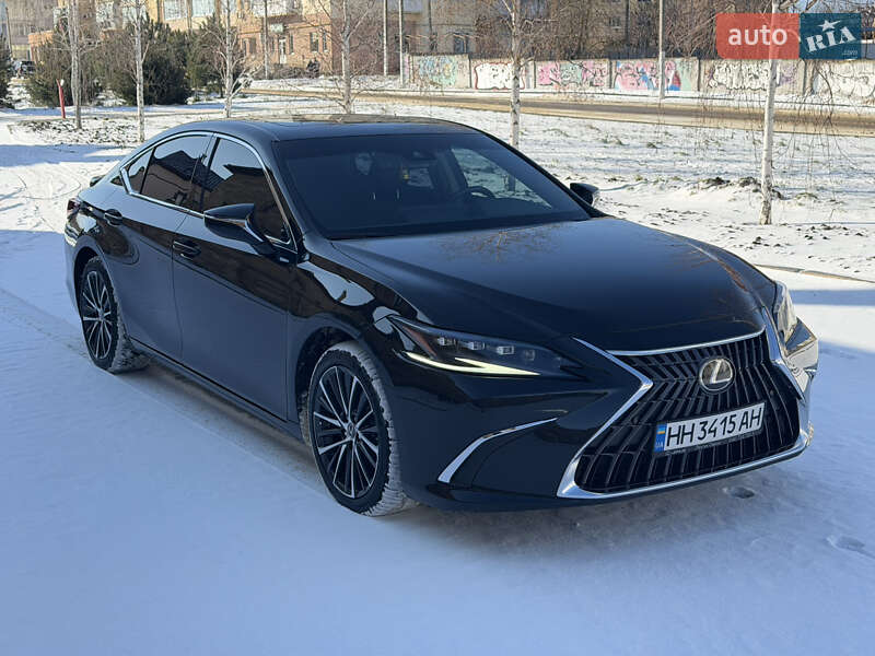 Седан Lexus ES 2024 в Одессе