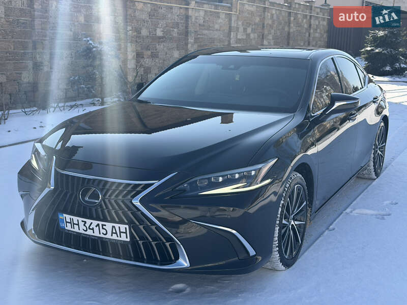 Седан Lexus ES 2024 в Одессе