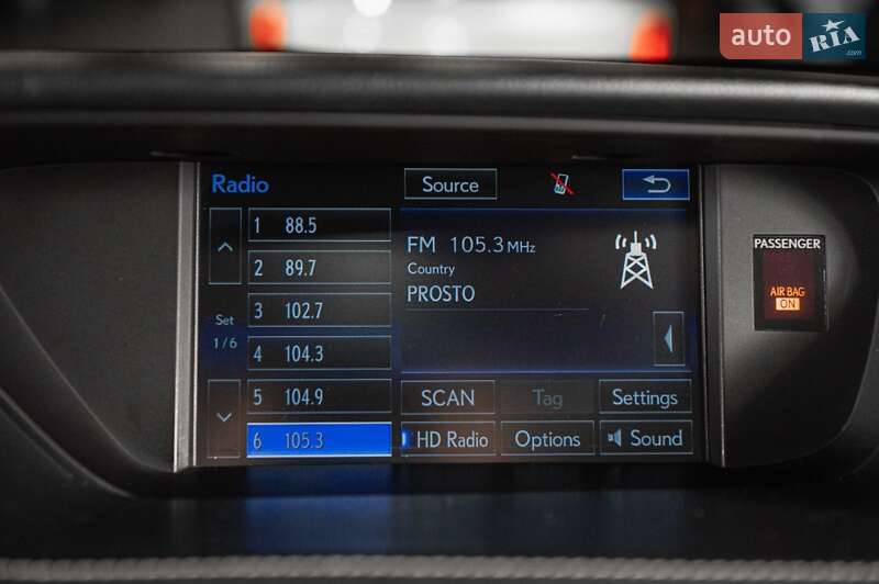 Седан Lexus ES 2015 в Одесі