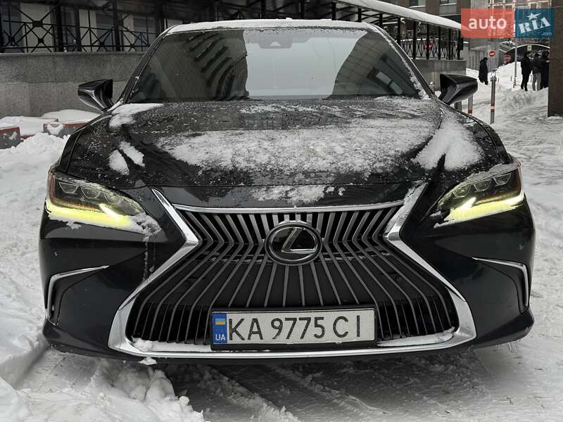 Седан Lexus ES 2018 в Києві фото 4 Седан Lexus ES 2018 в Києві