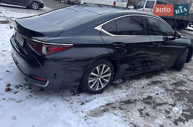 Седан Lexus ES 2019 в Кривому Розі