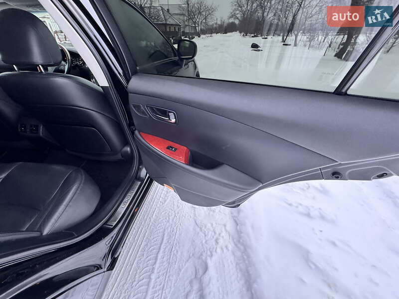 Седан Lexus ES 2008 в Умані