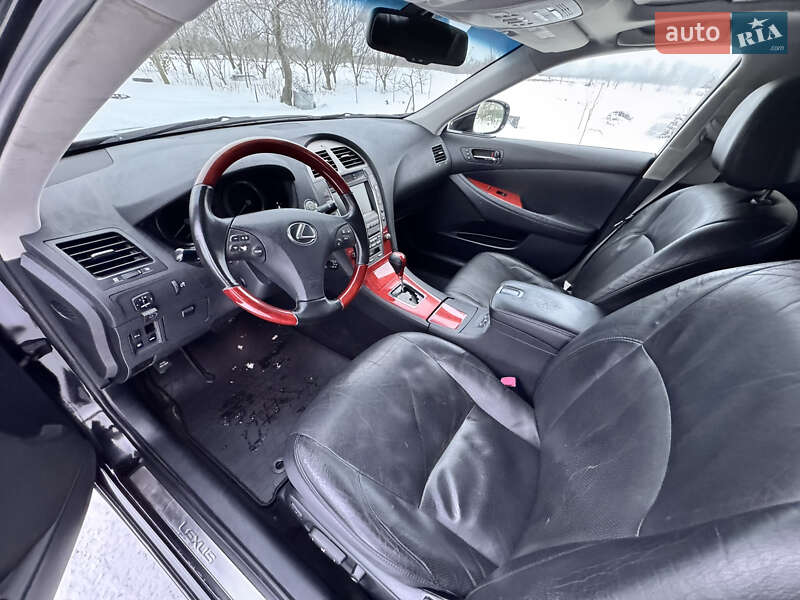 Седан Lexus ES 2008 в Умані