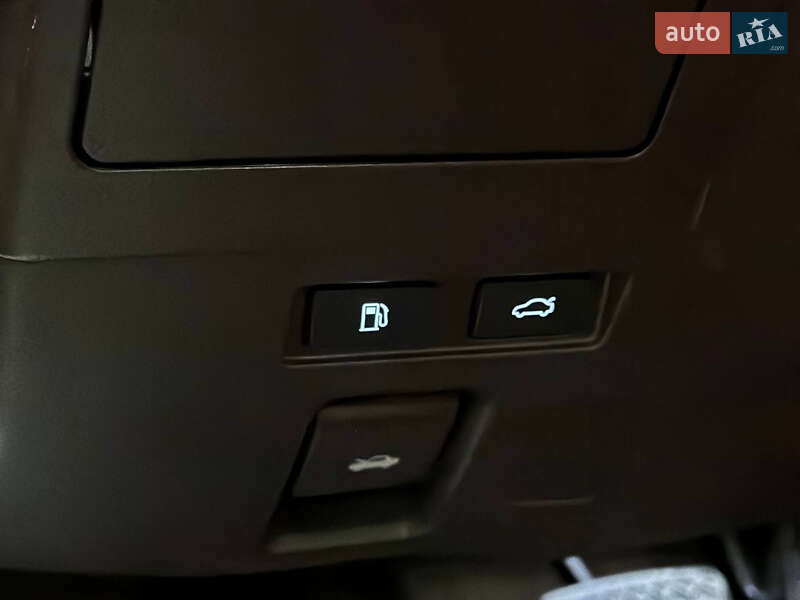 Седан Lexus ES 2021 в Дніпрі