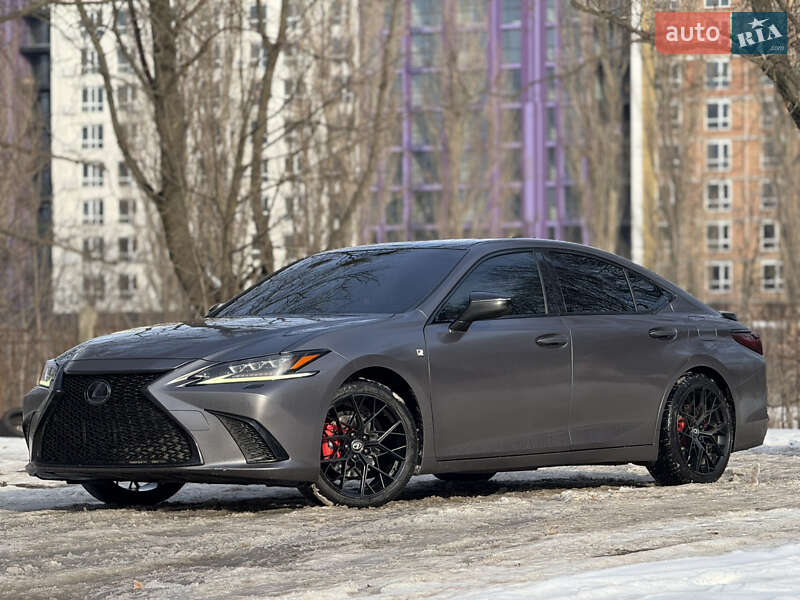 Седан Lexus ES 2019 в Вінниці