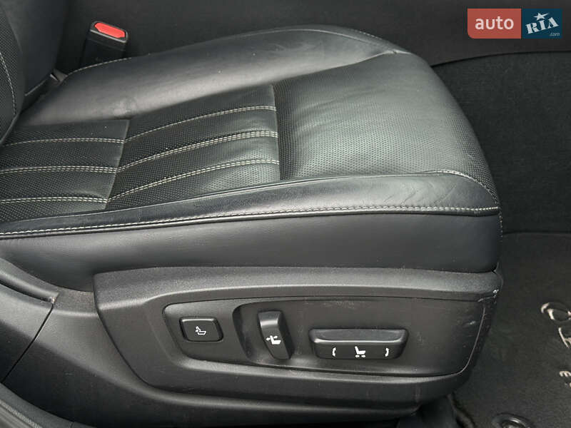 Седан Lexus ES 2016 в Києві