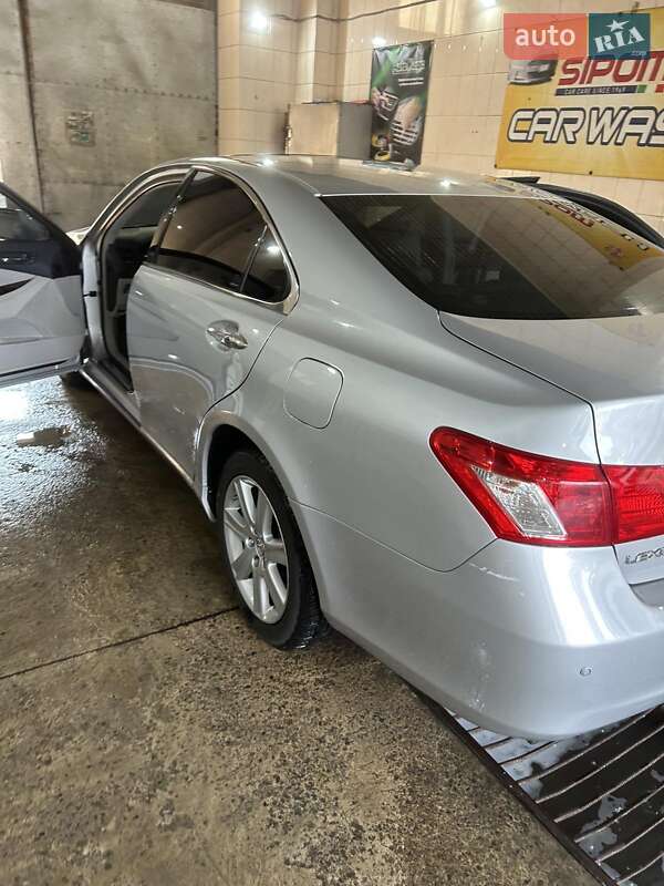 Седан Lexus ES 2007 в Чернівцях