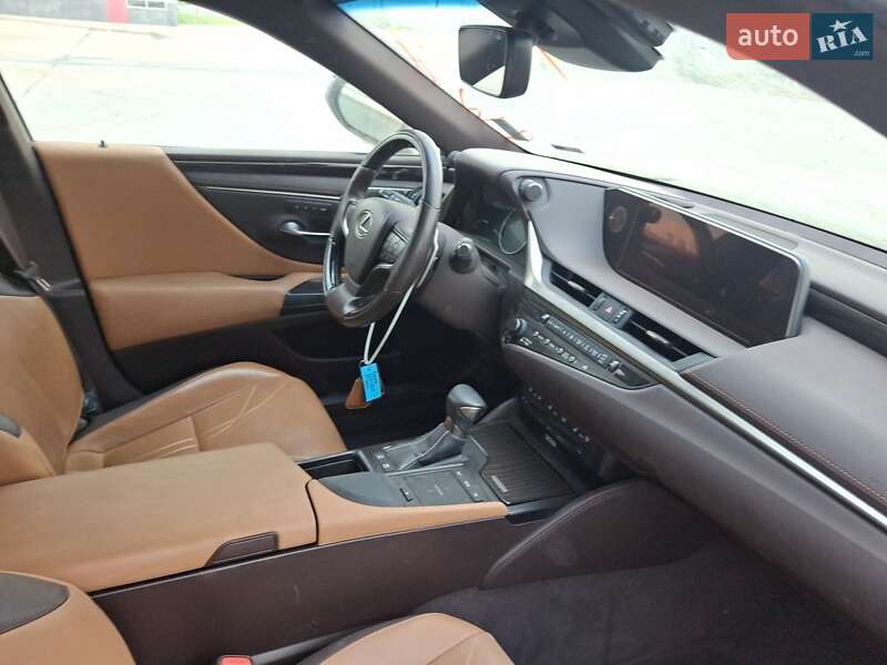 Седан Lexus ES 2019 в Києві фото 7 Седан Lexus ES 2019 в Києві