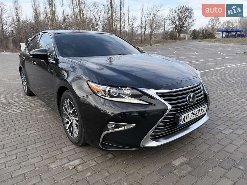 Седан Lexus ES 2017 в Запоріжжі фото Седан Lexus ES 2017 в Запоріжжі