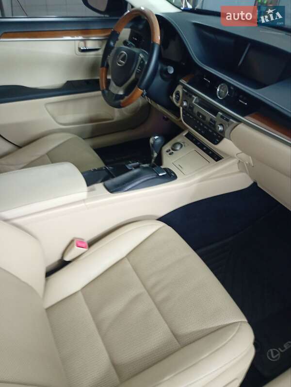 Седан Lexus ES 2014 в Черкасах фото 8 Седан Lexus ES 2014 в Черкасах
