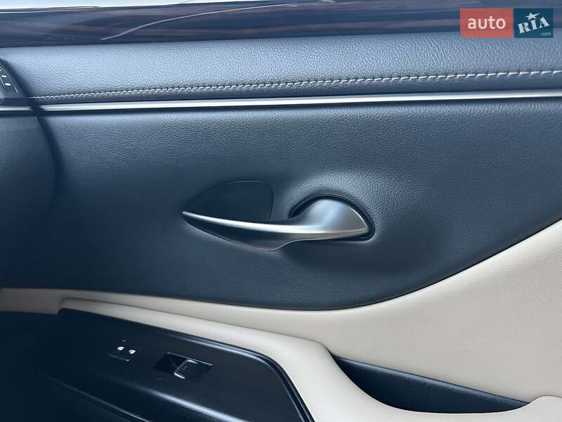 Седан Lexus ES 2020 в Киеве фото 15 Седан Lexus ES 2020 в Киеве