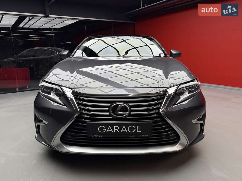 Седан Lexus ES 2018 в Києві