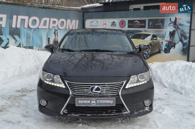 Седан Lexus ES 2013 в Киеве