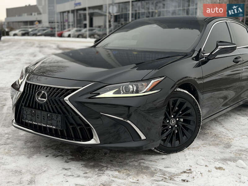 Седан Lexus ES 2021 в Києві