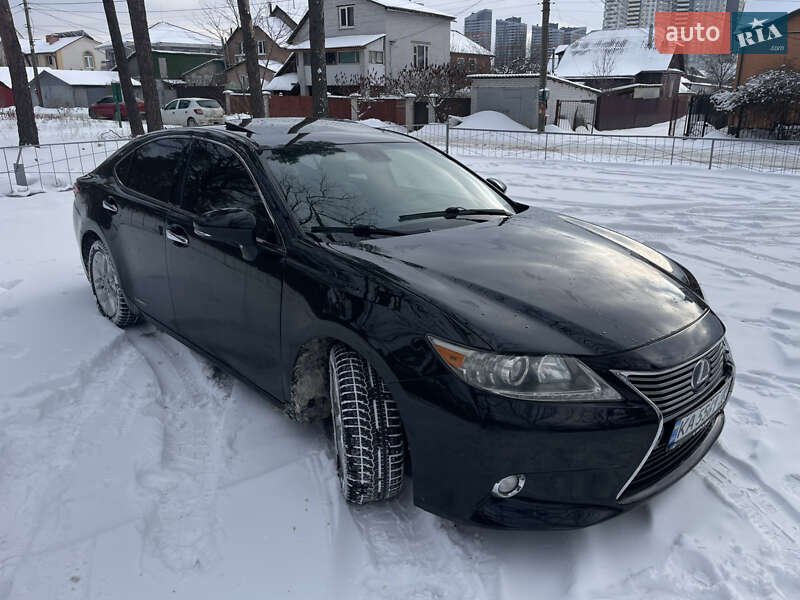 Седан Lexus ES 2014 в Києві