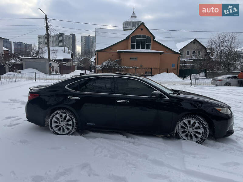 Седан Lexus ES 2014 в Києві