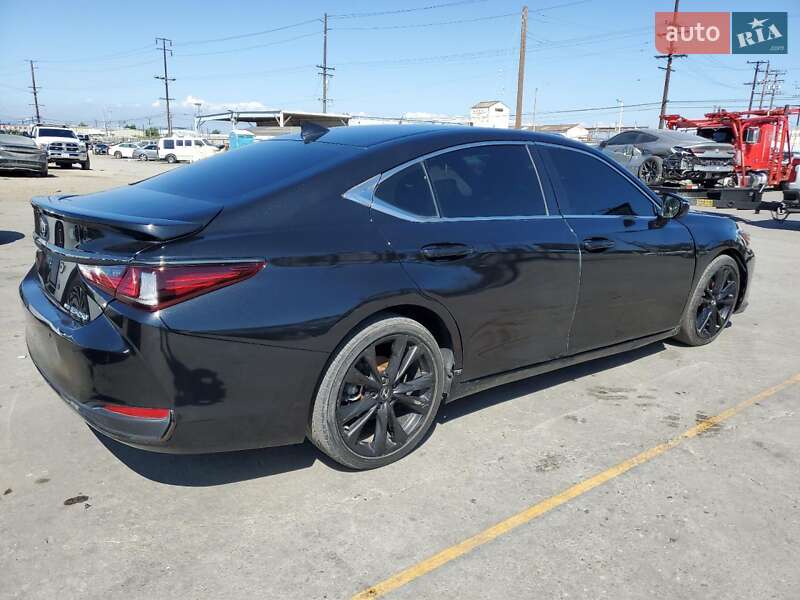 Седан Lexus ES 2015 в Львове фото 3 Седан Lexus ES 2015 в Львове