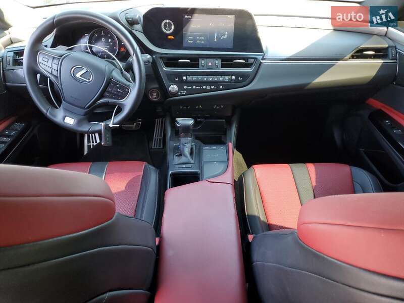 Седан Lexus ES 2015 в Львове фото 8 Седан Lexus ES 2015 в Львове