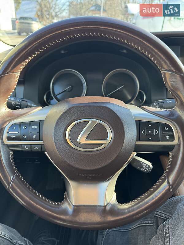 Седан Lexus ES 2016 в Киеве фото 3 Седан Lexus ES 2016 в Киеве