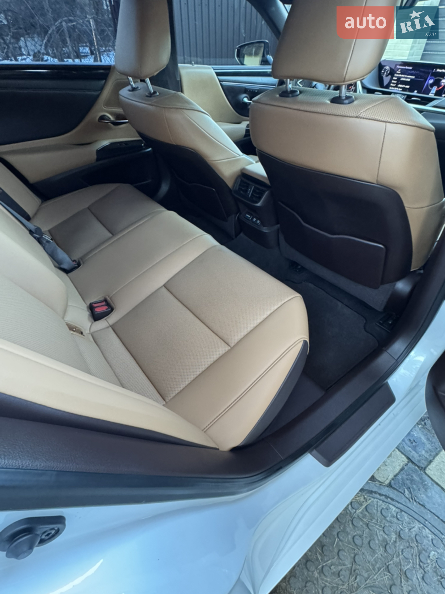 2020 Lexus ES - мініатюра 10
