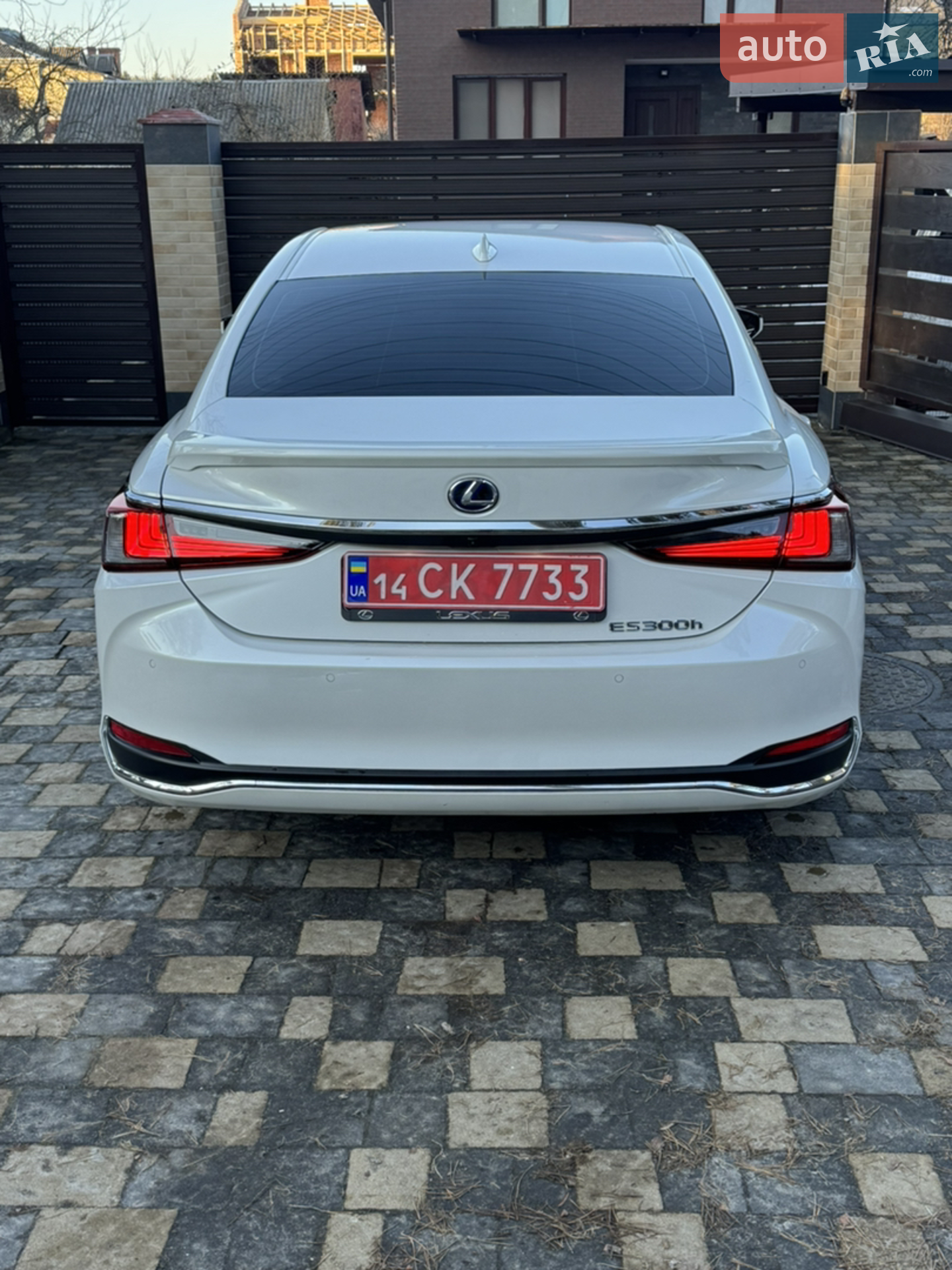 2020 Lexus ES - мініатюра 2