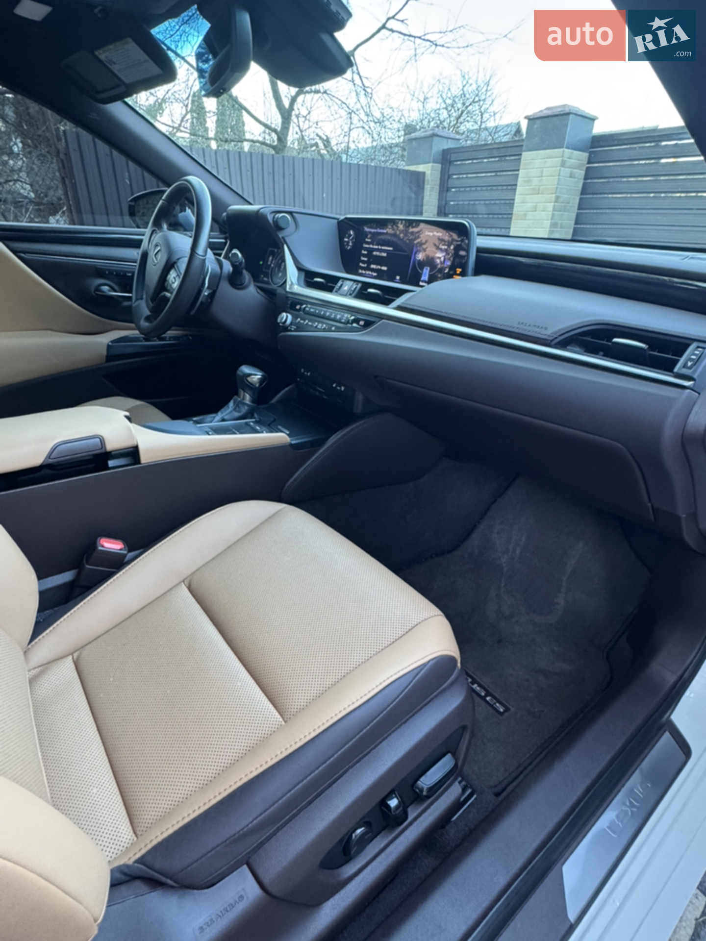 2020 Lexus ES - мініатюра 11