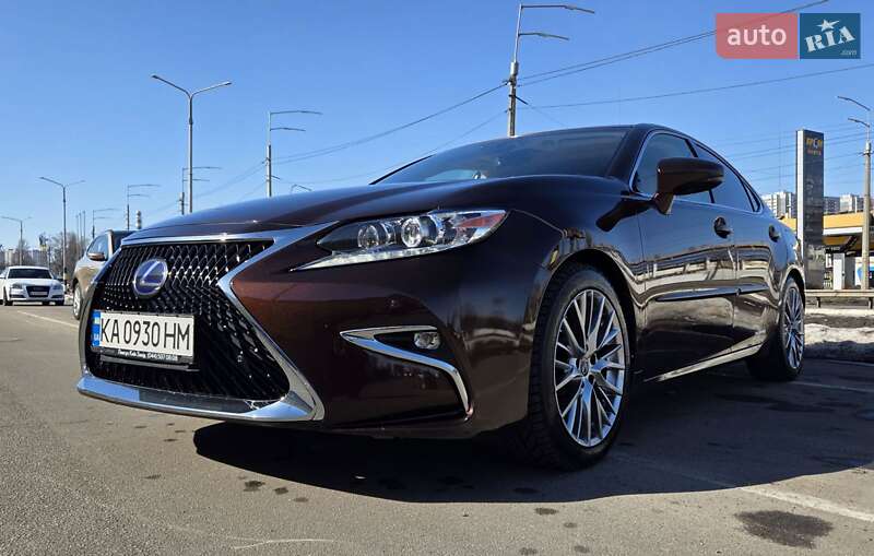 Lexus ES 2016