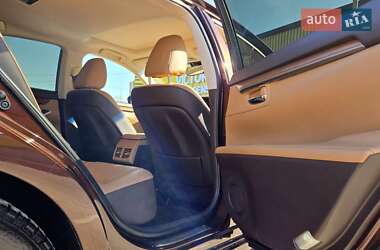 Седан Lexus ES 2016 в Киеве