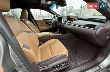 Седан Lexus ES 2020 в Кременчуге