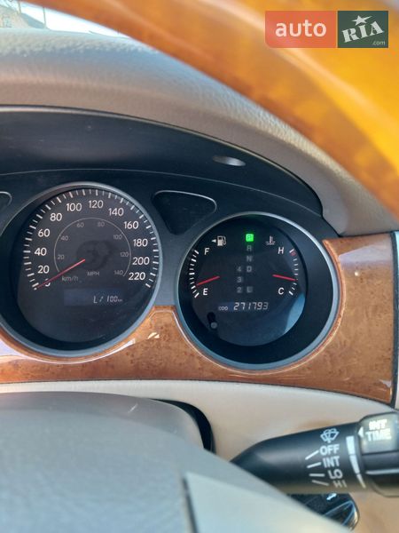 Седан Lexus ES 2004 в Вышгороде