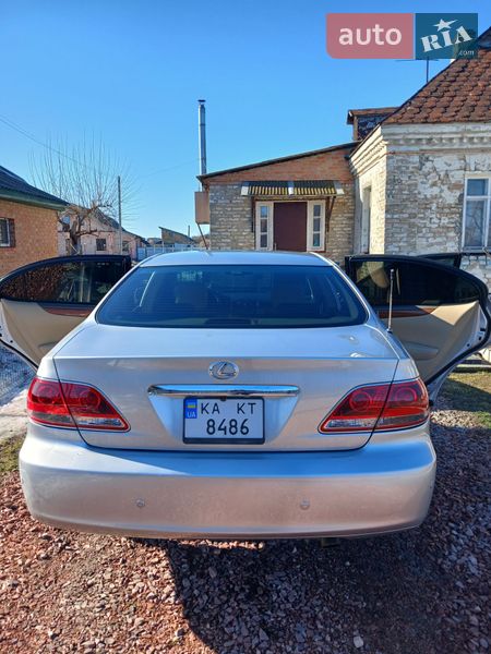 Седан Lexus ES 2004 в Вышгороде