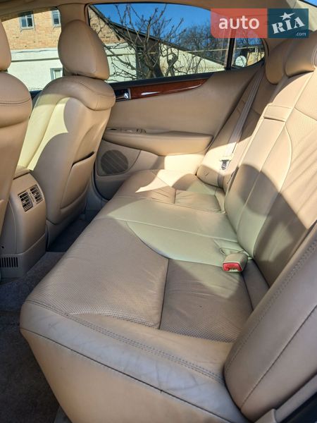 Седан Lexus ES 2004 в Вышгороде