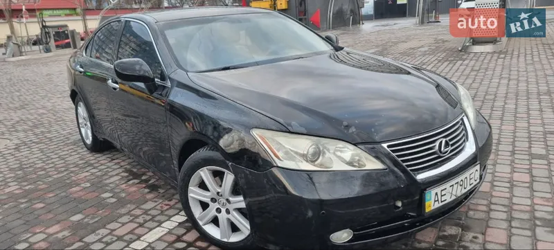 Lexus ES