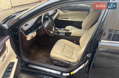 Седан Lexus ES 2015 в Полтаве
