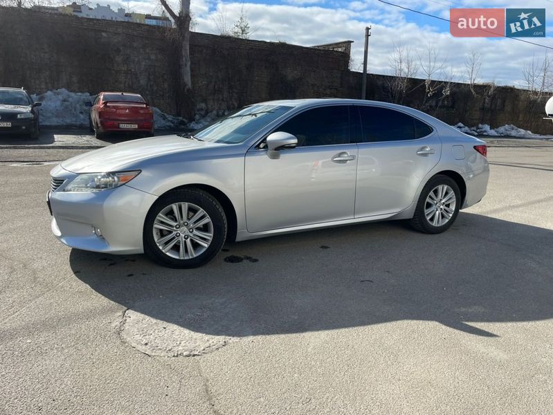 Седан Lexus ES 2014 в Киеве фото 9 Седан Lexus ES 2014 в Киеве