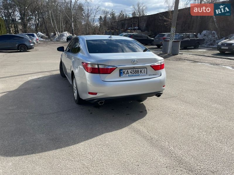 Седан Lexus ES 2014 в Киеве фото 20 Седан Lexus ES 2014 в Киеве