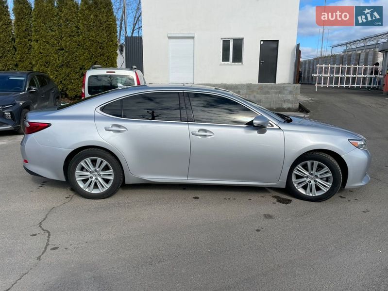 Седан Lexus ES 2014 в Киеве фото 15 Седан Lexus ES 2014 в Киеве