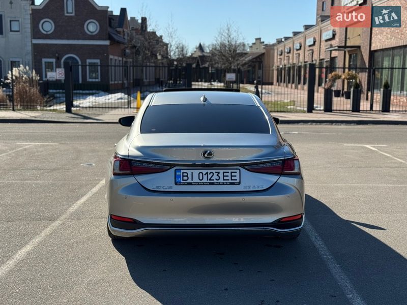 Седан Lexus ES 2020 в Києві фото 5 Седан Lexus ES 2020 в Києві
