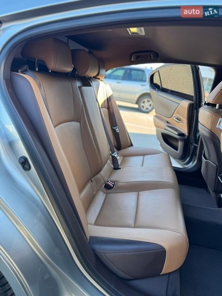 Седан Lexus ES 2020 в Києві фото 21 Седан Lexus ES 2020 в Києві