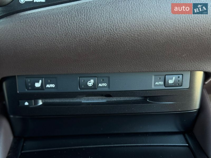 Седан Lexus ES 2020 в Києві фото 32 Седан Lexus ES 2020 в Києві