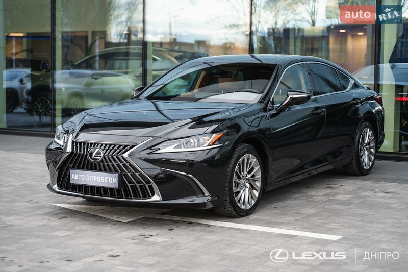 Седан Lexus ES 2024 в Дніпрі