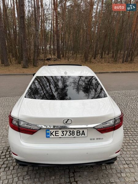 Седан Lexus ES 2016 в Новомосковську
